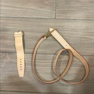 Elegant Tan Leather Straps Louis Vuitton